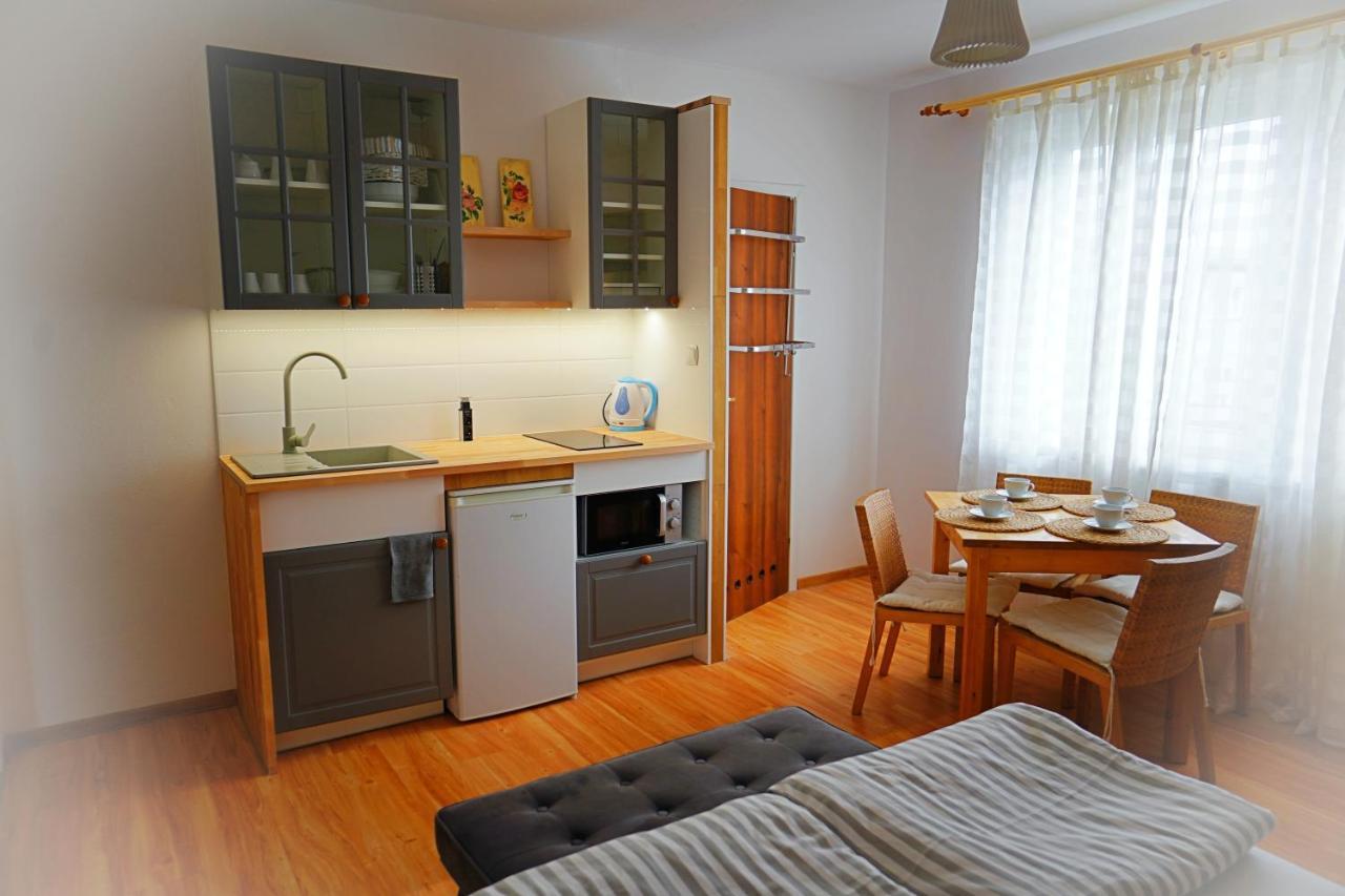 Iwona Pokoje Apartamenty Карвиа Екстериор снимка