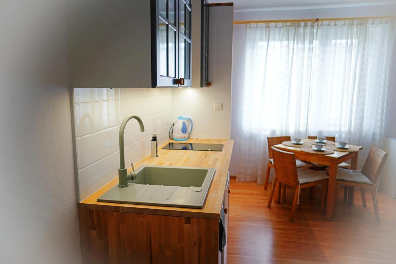 Iwona Pokoje Apartamenty Карвиа Екстериор снимка
