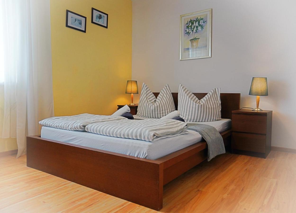 Iwona Pokoje Apartamenty Карвиа Екстериор снимка