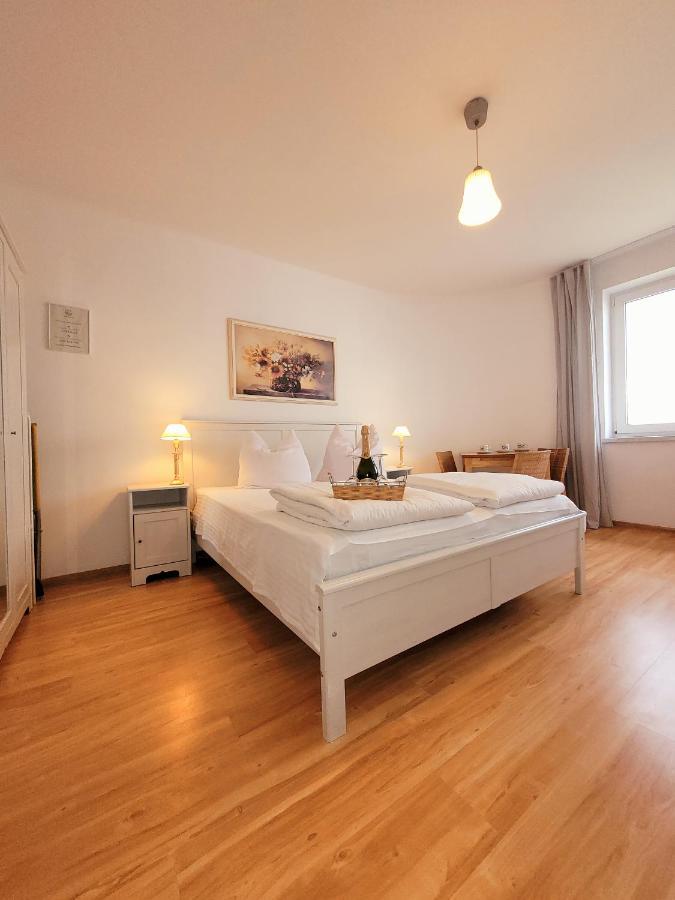 Iwona Pokoje Apartamenty Карвиа Екстериор снимка