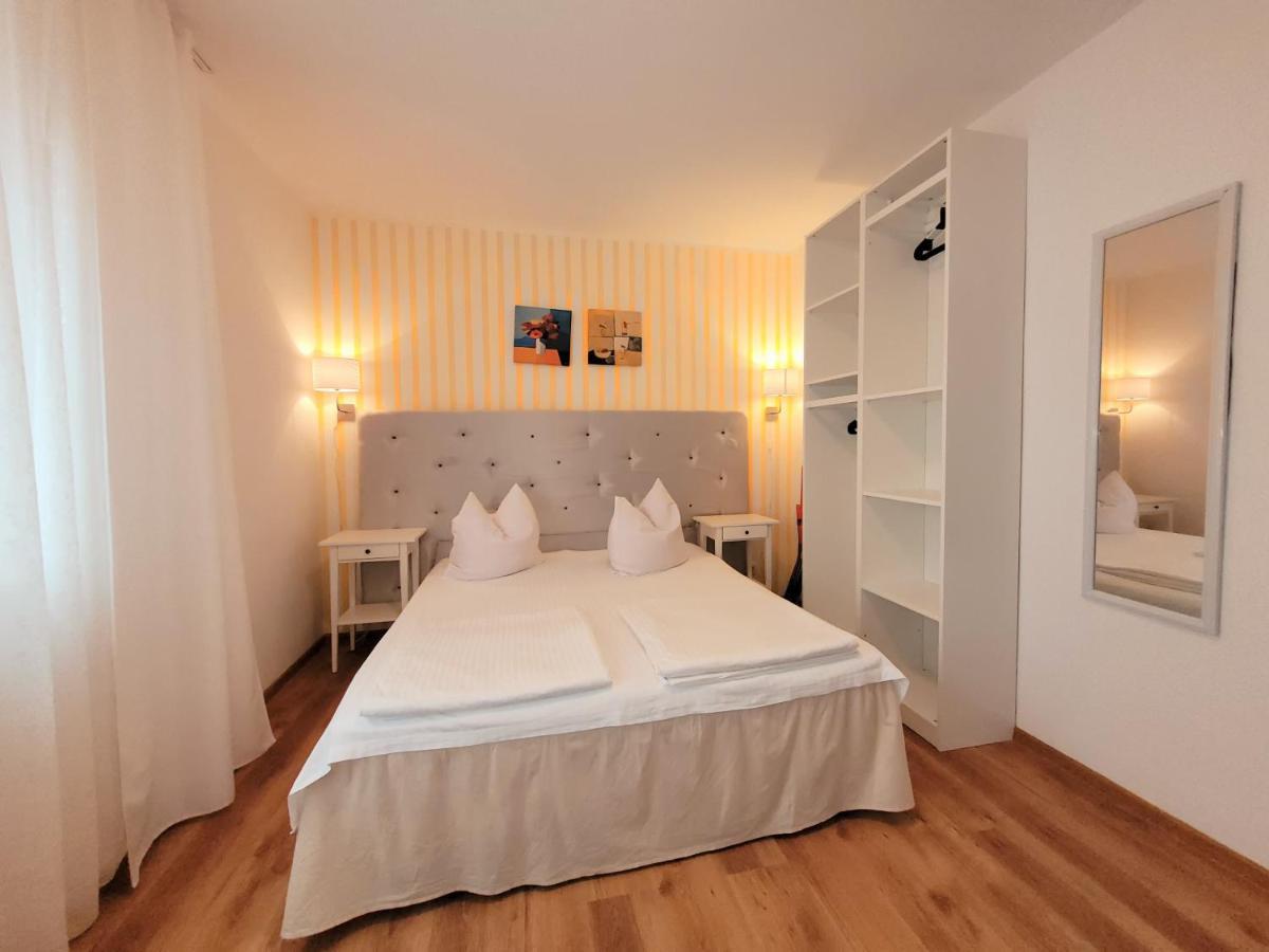 Iwona Pokoje Apartamenty Карвиа Екстериор снимка