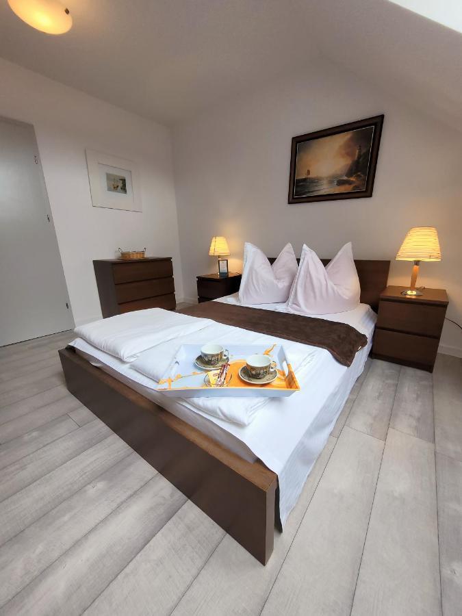 Iwona Pokoje Apartamenty Карвиа Екстериор снимка