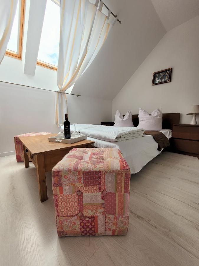 Iwona Pokoje Apartamenty Карвиа Екстериор снимка
