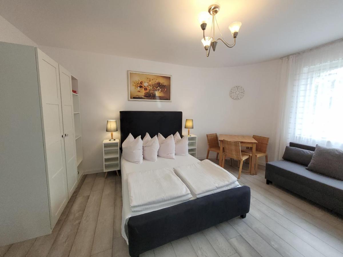 Iwona Pokoje Apartamenty Карвиа Екстериор снимка