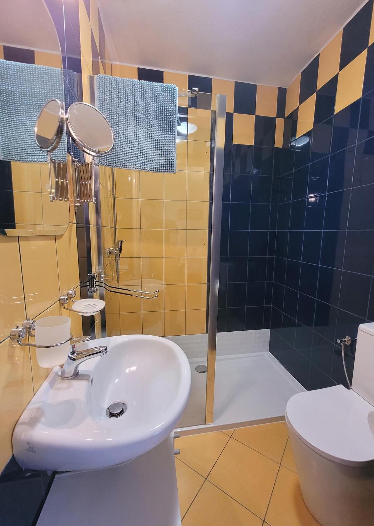 Iwona Pokoje Apartamenty Карвиа Екстериор снимка